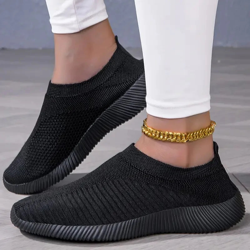 Women's Slip-On Mesh Sneakers – Lightweight & Breathable Walking Shoes